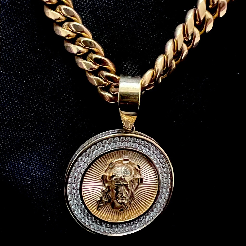 Cuban gold chain and pendant 40 grams